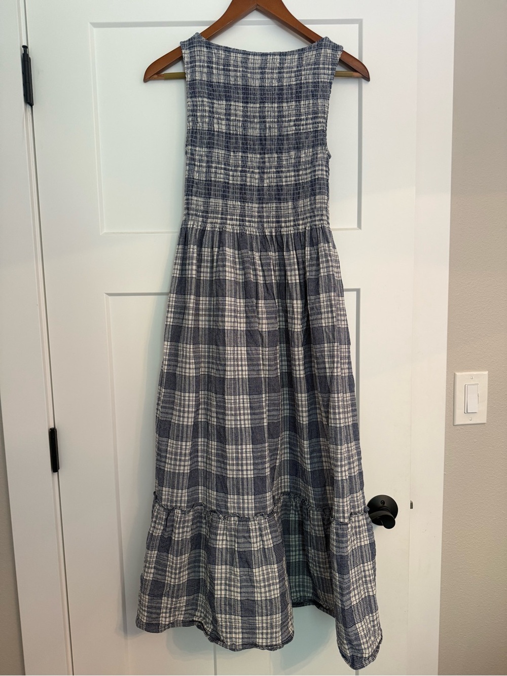 Tradlands Goldie Smocked Midi Dress - Picture 8 of 8